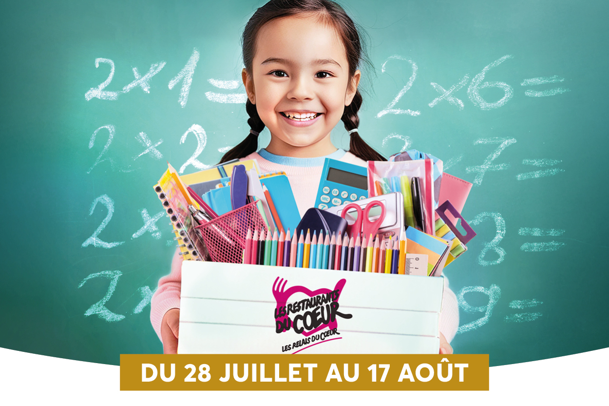 C'est une affiche montrant une colire souriante tenant une bote remplie de fournitures scolaires, avec des dates en bas indiquant du 28 juillet au 17 aot.